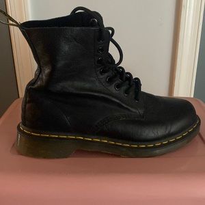 Size 10 black Dr Martens boots